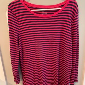 Vineyard Vines womans Tee shirt size Lg GUC